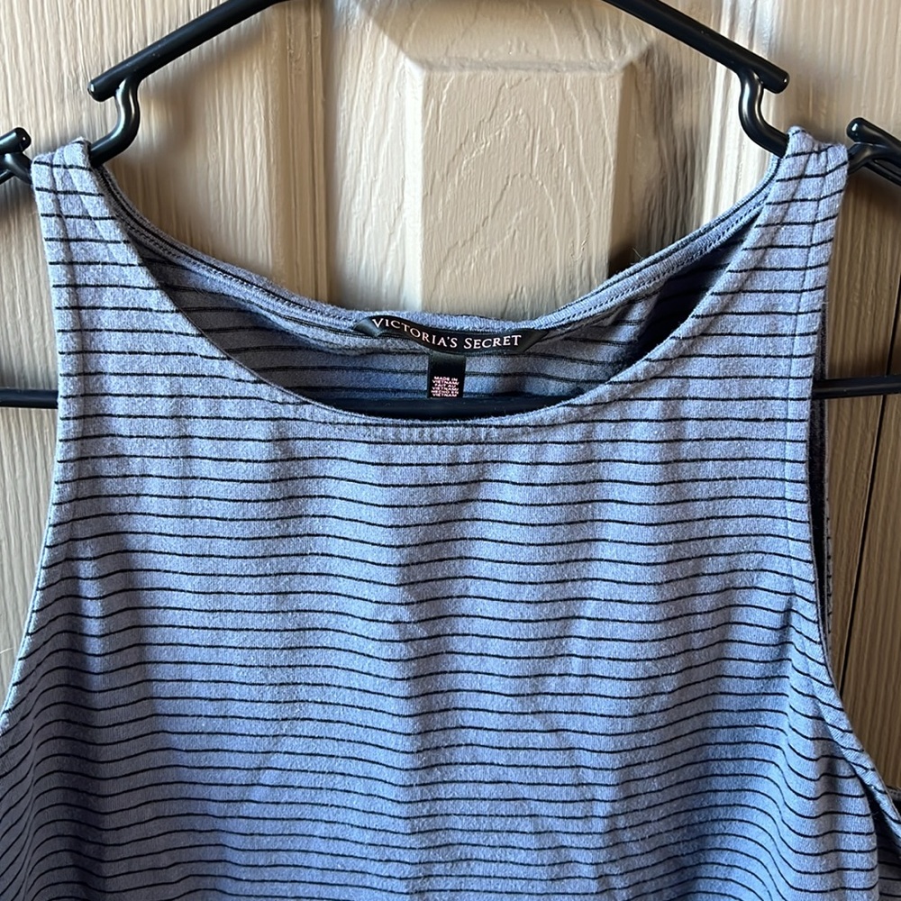 🩶 Victoria Secret Vintage Tank - Picture 2 of 6